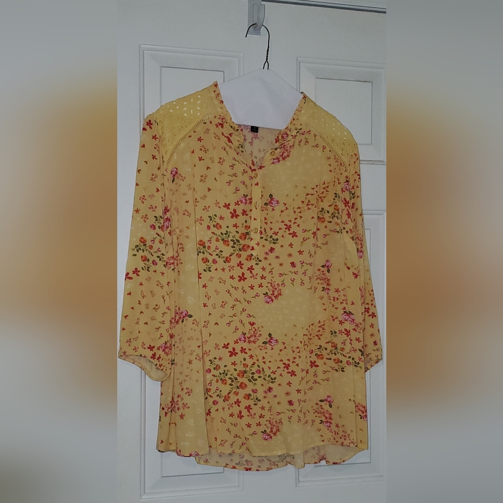 Torrid EUC Yellow Blouse Sz 0 (10/12)